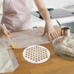 Veemoon Lightweight 61-Hole Dumpling Mold