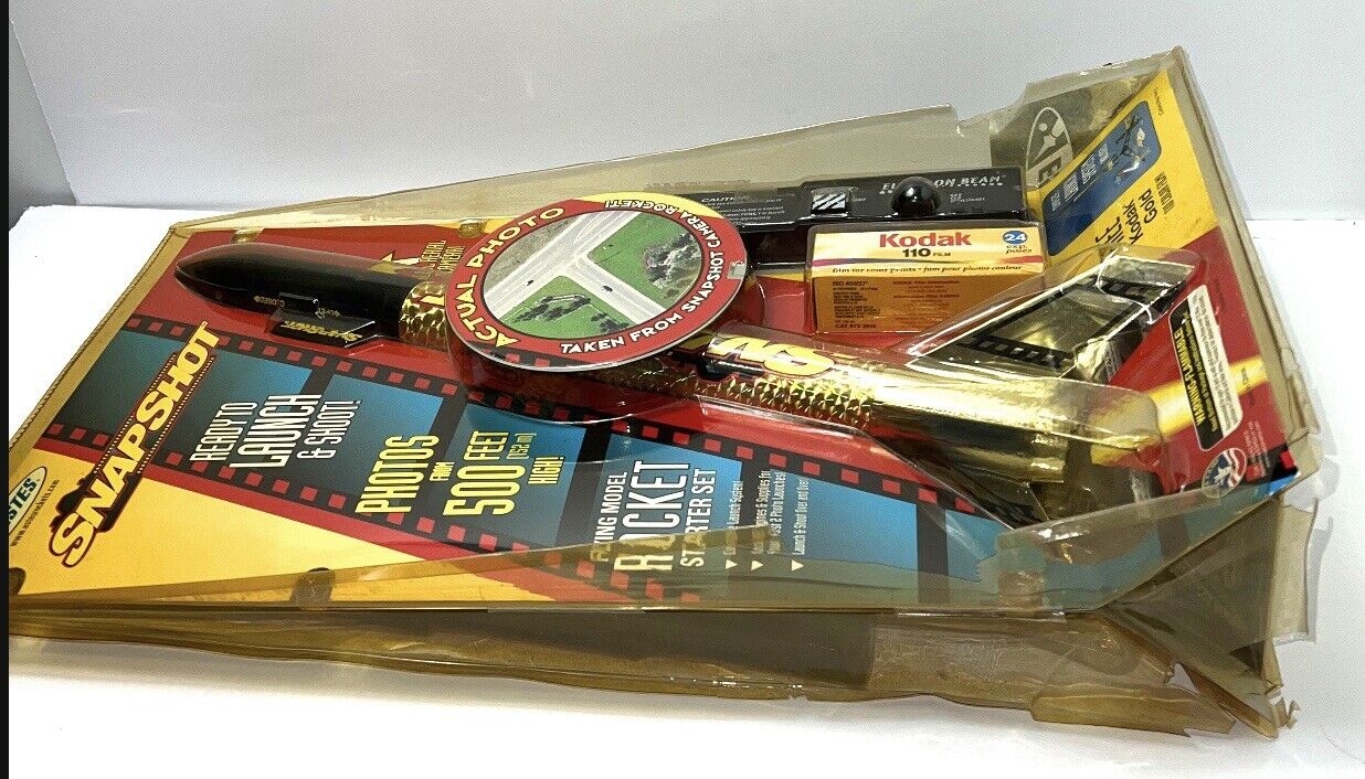 ESTES SNAPSHOT Flying Model Rocket with Camera