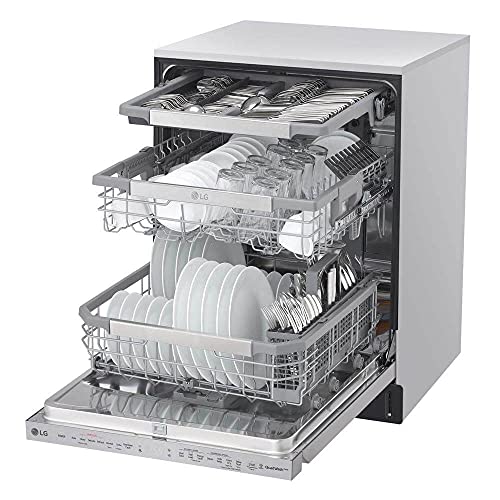 Smart Wi-Fi Dishwasher with QuadWash™ and TrueSteam®