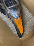Hyundai Headlamp Assembly Right 92102-2V000