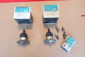 NOS GM 9775810 Upper Ball Joints for Chevy