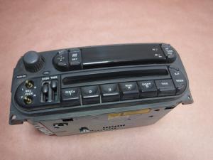 Jeep Wrangler TJ 2004 OEM AM/FM CD Player