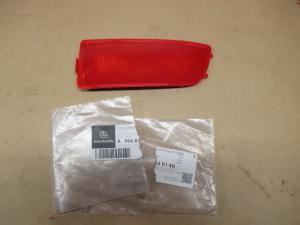 Mercedes-Benz Right Reflector 906 826 01 40