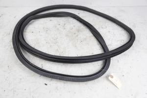 BMW G30 530i/540i Front Right Door Seal