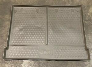 2006-2010 Jeep Commander Cargo Tray Kit