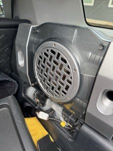 2007-2010 Toyota FJ Cruiser OEM Subwoofer 86150-35100