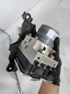 Toyota Tundra 22-23 Anti-lock Brake Parts ID 440500C340