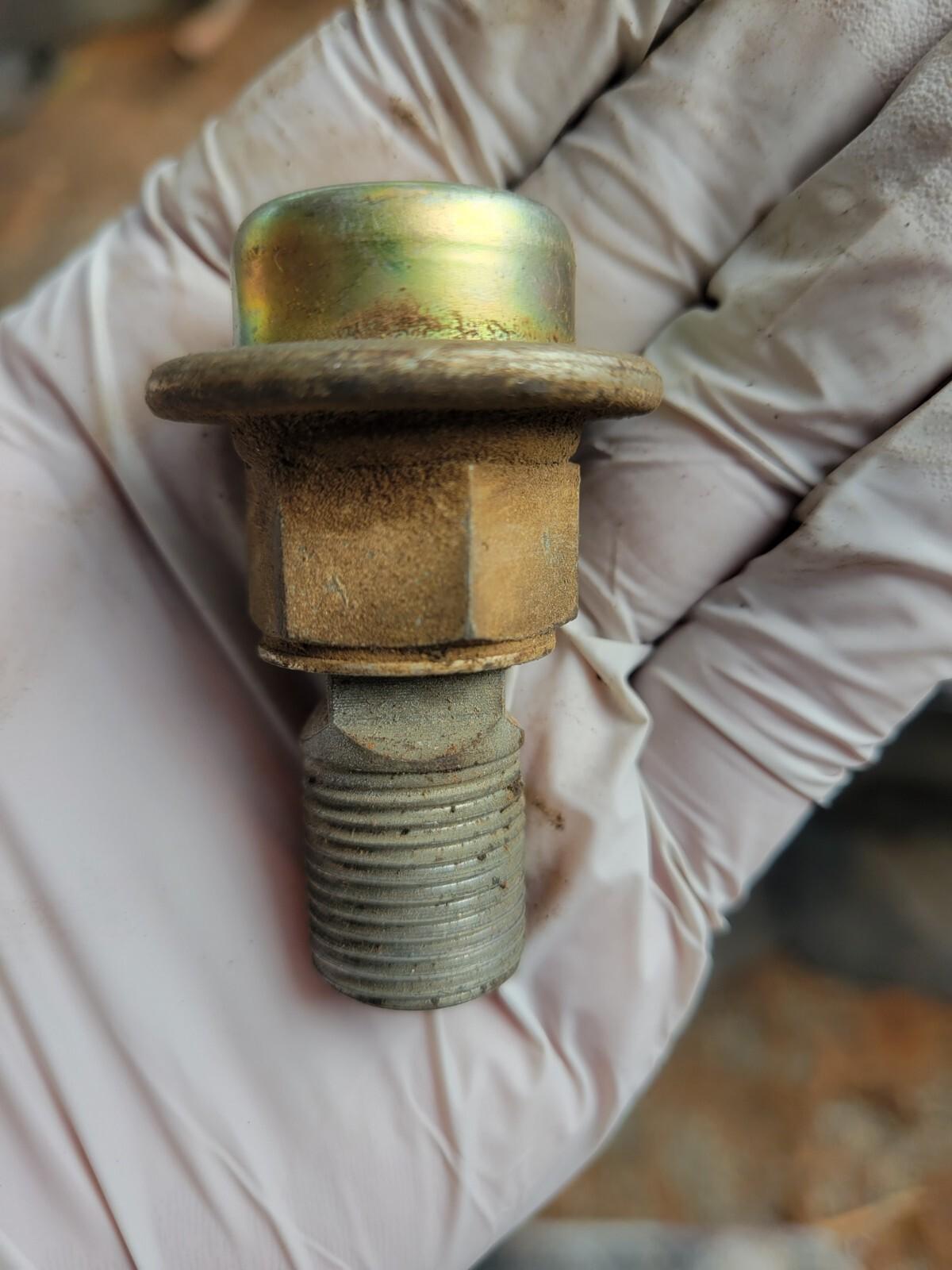 Toyota 4Runner Pickup Fuel Pressure Damper 3VZ V6