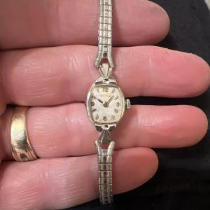 Vintage Ladies Bulova 10k White Gold Cocktail Watch