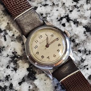 Vintage 33mm Boulevard Mechanical Men's Wristwatch