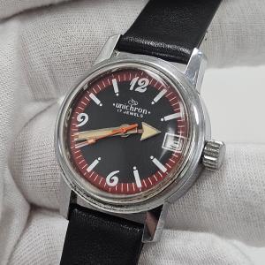 Vintage Unichron Men's Wrist Watch with Unique Dial