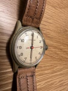 Leonidas Vintage 17-Jewel Field Watch