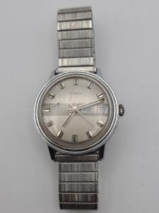 Vintage Timex Men's Mechanical Watch with Chrome Band