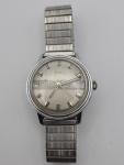 Vintage Timex Men's Mechanical Watch with Chrome Band