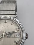 Vintage Timex Men's Mechanical Watch with Chrome Band