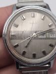 Vintage Timex Men's Mechanical Watch with Chrome Band