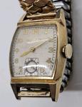 1944 BULOVA 15J Deco Gold Gents Wristwatch