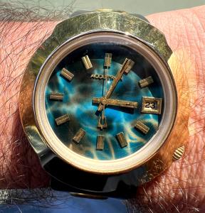 Vintage Accutron Sputnik Oversize Marble Dial Watch