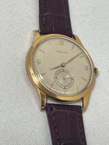 1940s Zenith Chronograph 18k Solid Gold Watch