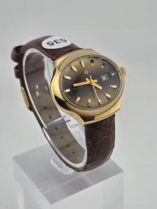 1960s Ladies Zodiac Oval Automatic Watch