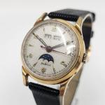 Zodiac Vintage Triple Calendar Moonphase Watch