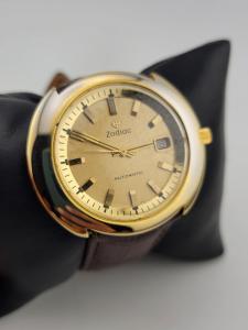 1970s Gold Tone Zodiac UFO Mechanical Watch