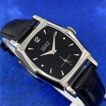 1940s Gruen Veri-Thin Men's Watch with Black Dial
