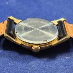 Vintage Gold-Tone Mechanical Watch with Date