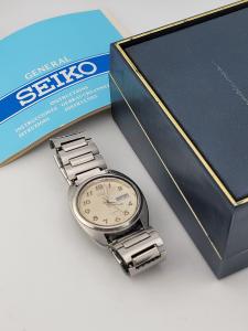 Seiko Military Dial 7009-8081 Vintage Men's Watch
