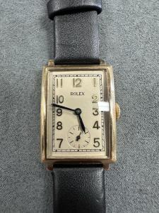 Vintage Rolex Tank 9K Manual Wind Timepiece