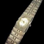 Geneva Ladies Vintage Mechanical Wristwatch - Elegant Style!