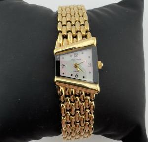 Vintage Waltham Ladies Gold MOP Dress Watch