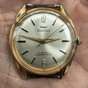 Waltham Vintage 17 Jewels Gold-Plated Mechanical Watch