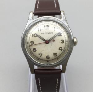 Vintage Avia Boulevard 31mm Military Watch