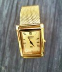 Vintage Tank Watch with Champagne Dial & Milanese Band