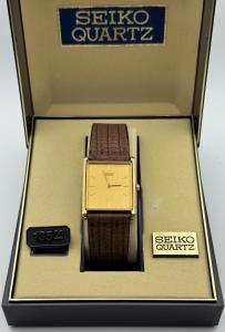 1985 Seiko Men’s Tank Watch with Full Set
