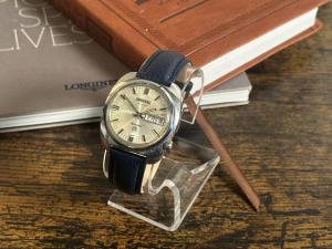 Vintage Wyler Dynawind Automatic Watch