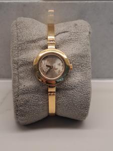 Gucci Vintage Women's Gold Cocktail Watch with Floral Dial