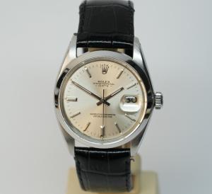 Rolex Oyster Perpetual Date 1500 Vintage 1960s Watch