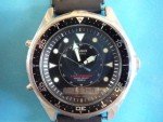 Casio Men's Vintage 320R Dive Watch Black Face