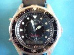 Casio Men's Vintage 320R Dive Watch Black Face