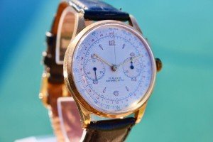 Vintage 18K Solid Gold Chronograph Watch with White Dial