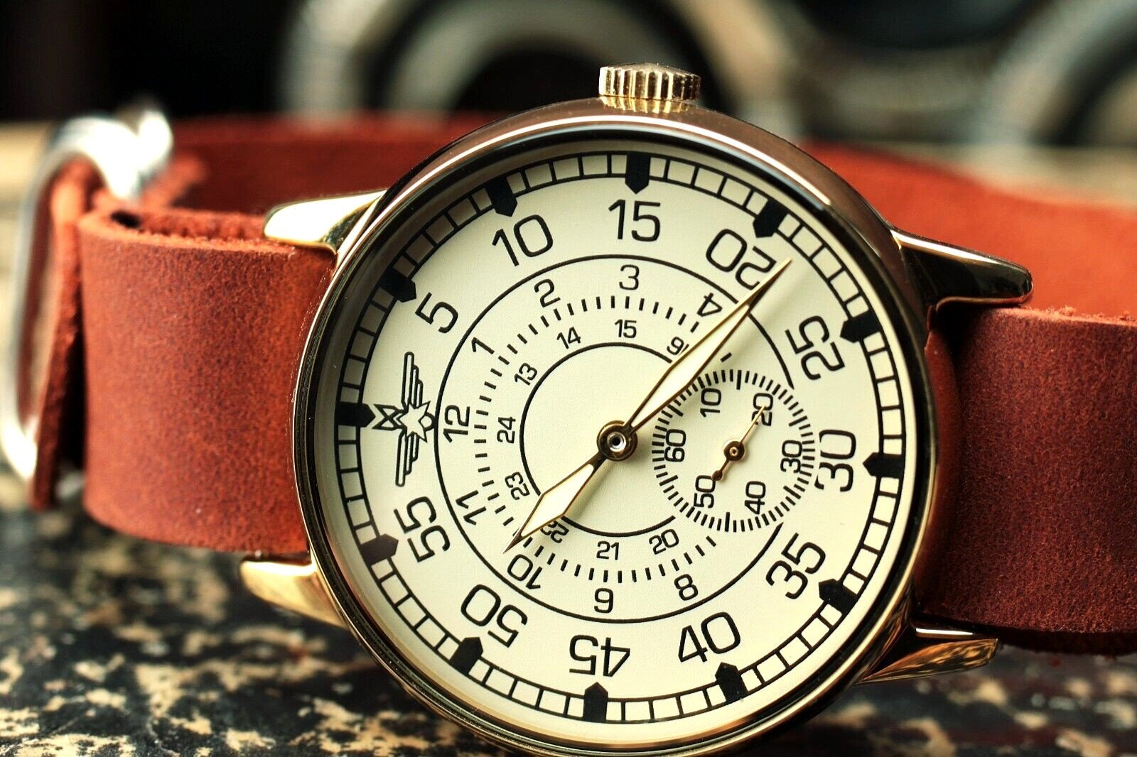 Soviet POBEDA Pilot Military Wrist Watch – Beige Face