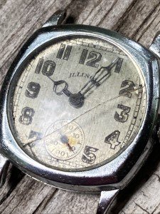Vintage Illinois Art Deco Men's Wristwatch 31.5mm