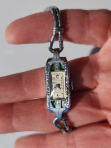 Art Deco Vintage Bulova 3033 Jeweled Ladies Watch