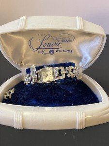 Vintage LOUVIC Swiss Ladies Wind-Up Watch with Diamonds