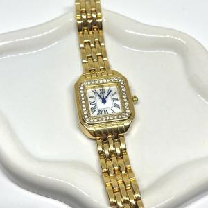 Elegant Gold Vintage Square Dial Women's Watch