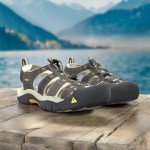 KEEN Men's Newport H2 Sandals - Raven/Aluminum 11