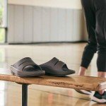 OOFOS Unisex Slide Sandal in Slate