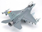 Lockheed Martin F-16CJ Plastic Model Airplane Kit